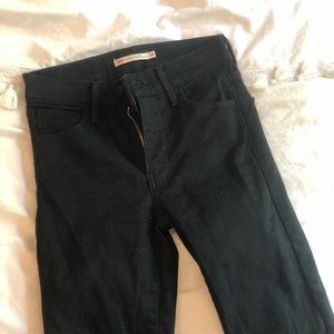 Black skinny jeans